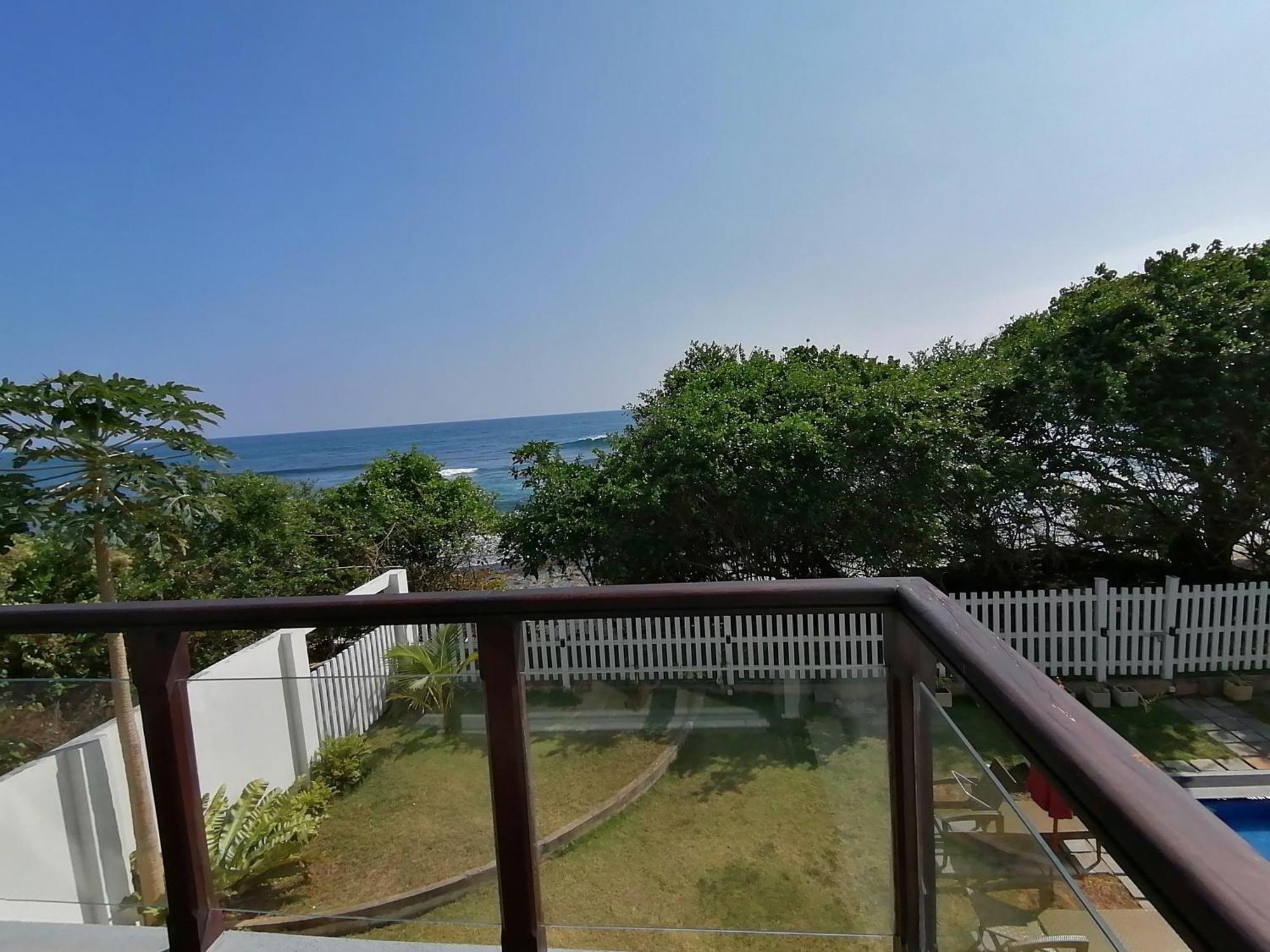 Ara Beach Resort Mirissa Exteriér fotografie